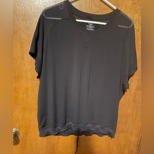 Black, short-sleeved top